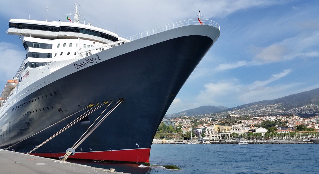 Lecturing onboard Queen Mary 2